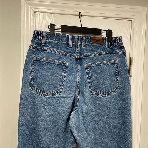 L.L. Bean Size 14 Double L Comfort Waist Medium Wash Cotton Denim Jeans - Picture 7 of 12